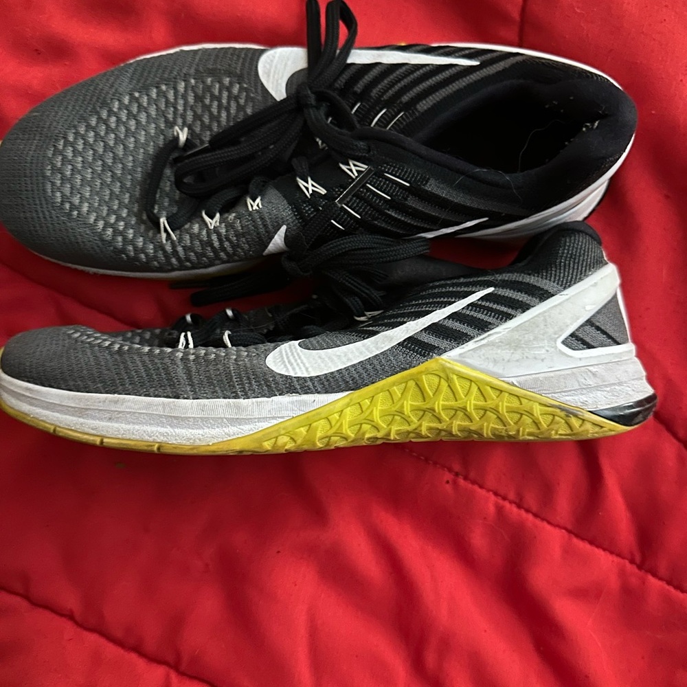 Nike Metcon Flynight Black and Yellow Athletic Shoes